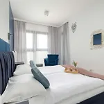 Dwupoziomowy W Krakowie Z Sauna, Parkingiem I Tarasem By Renters Prestige * Краков