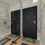 Daire Dwupoziomowy W Krakowie Z Sauna, Parkingiem I Tarasem By Renters Prestige