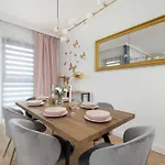Dwupoziomowy W Krakowie Z Sauna, Parkingiem I Tarasem By Renters Prestige *